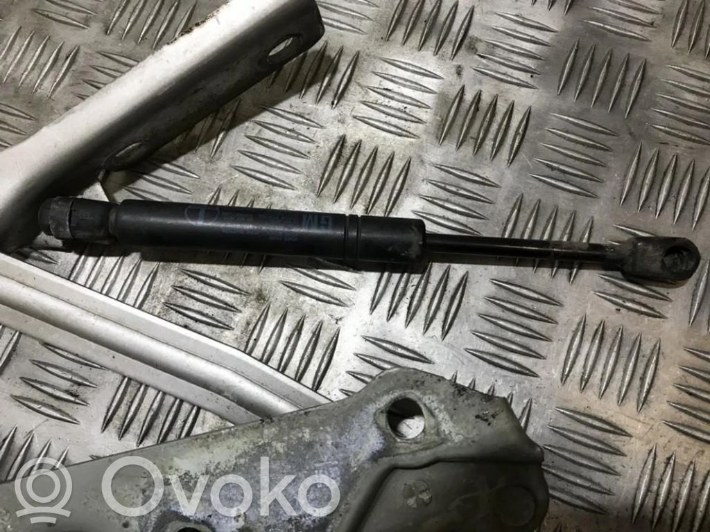 Amortizor capotă motor   904637210512,904637210512