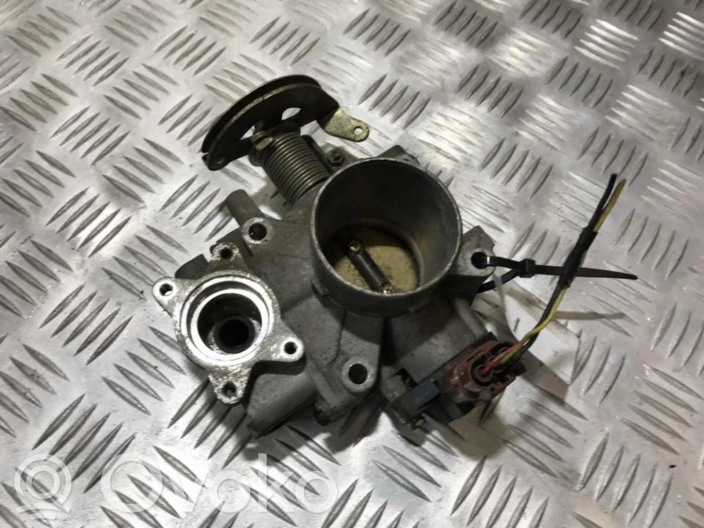 Nissan Almera N16 Zawór przepustnicy 