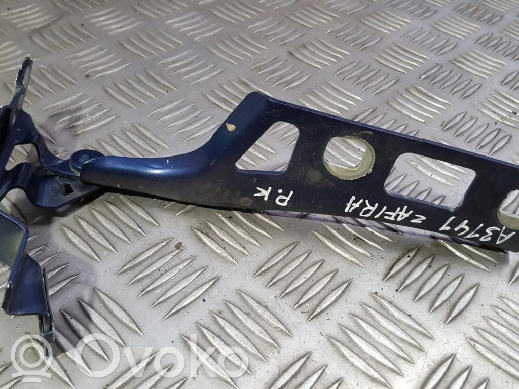 Opel Zafira B Balamale capotă 