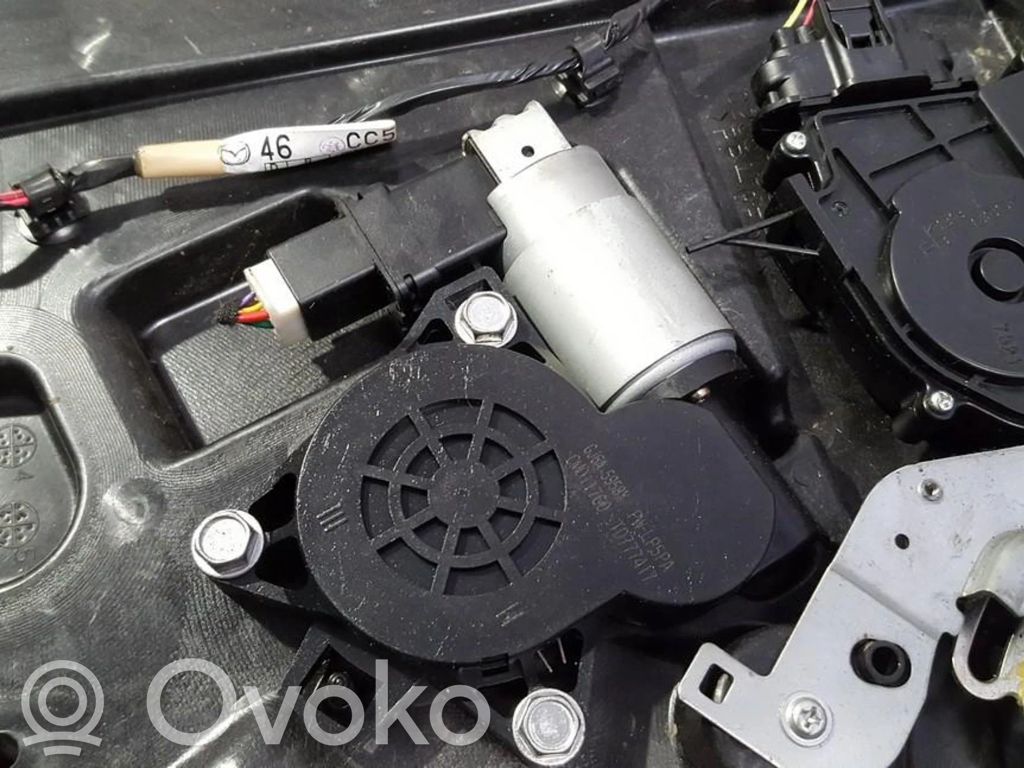 Mazda 5 Moteur de lève-vitre de porte arrière