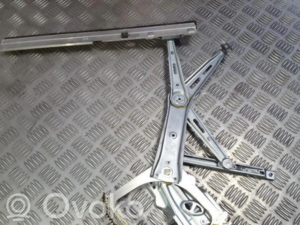 Opel Zafira B Alzacristalli del portellone scorrevole con motorino 