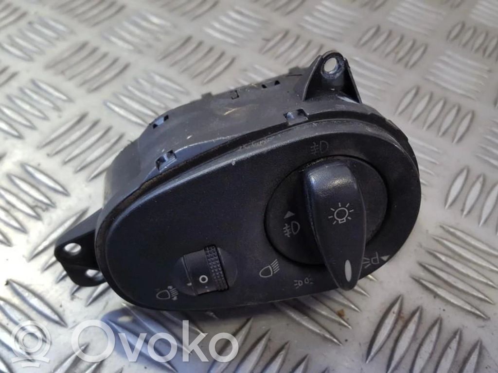 Valokatkaisija   498610,498610