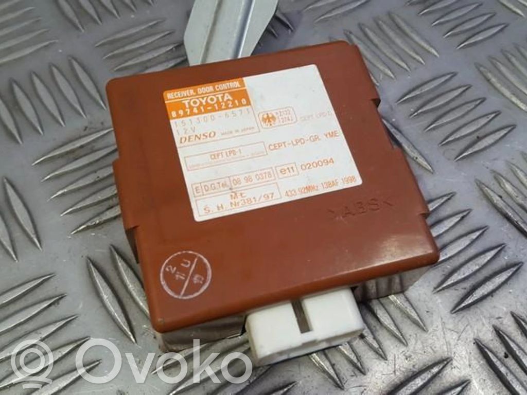 Toyota Corolla E110 Unidad de control/módulo de la puerta 