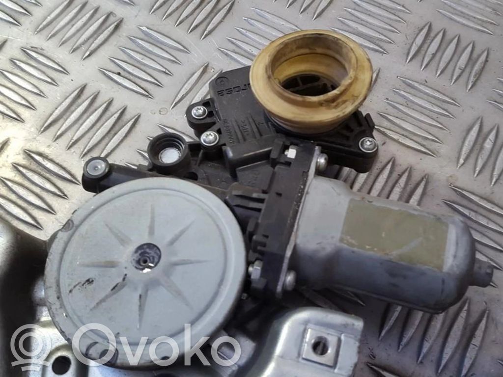 Toyota Avensis T270 Motor macara geam ușă spate 