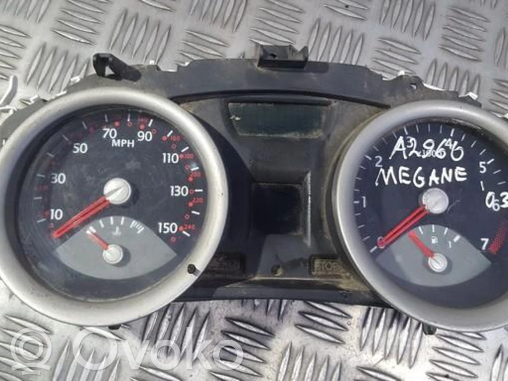 Renault Megane II Tachimetro (quadro strumenti) 