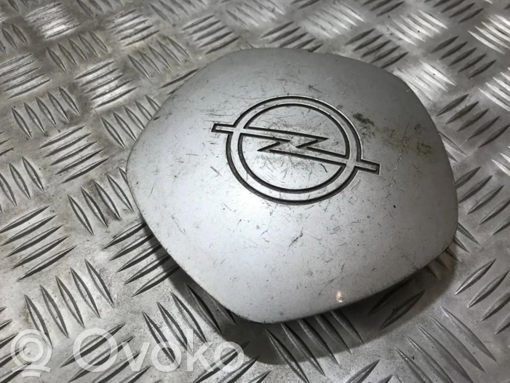 Opel Corsa A Alkuperäinen pölykapseli 