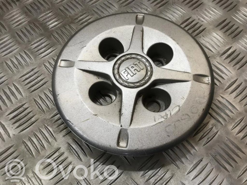 Fiat Doblo Tapacubos original de rueda 