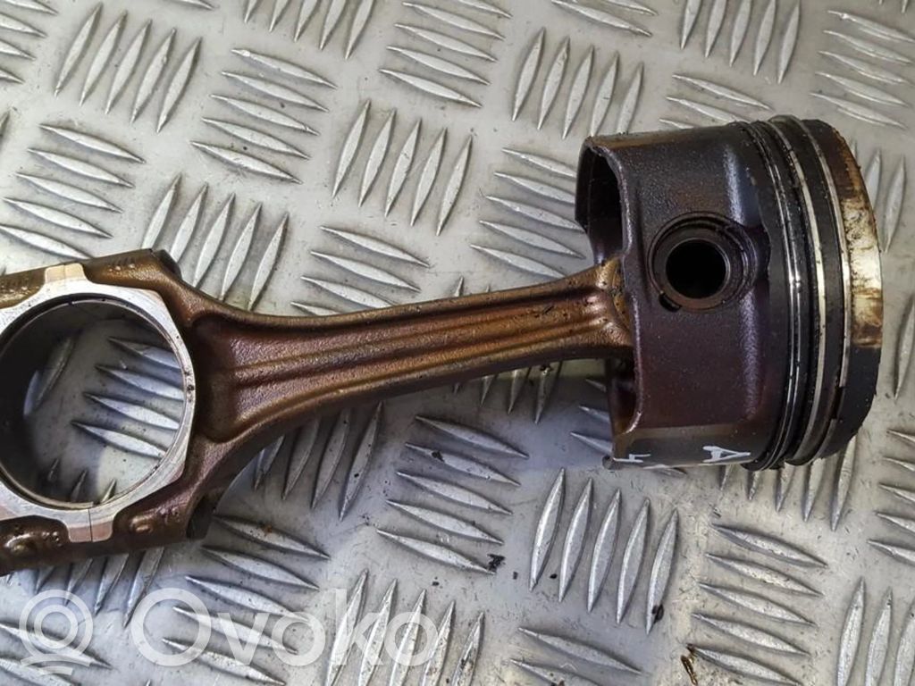 Audi A4 S4 B5 8D Pistón con biela 