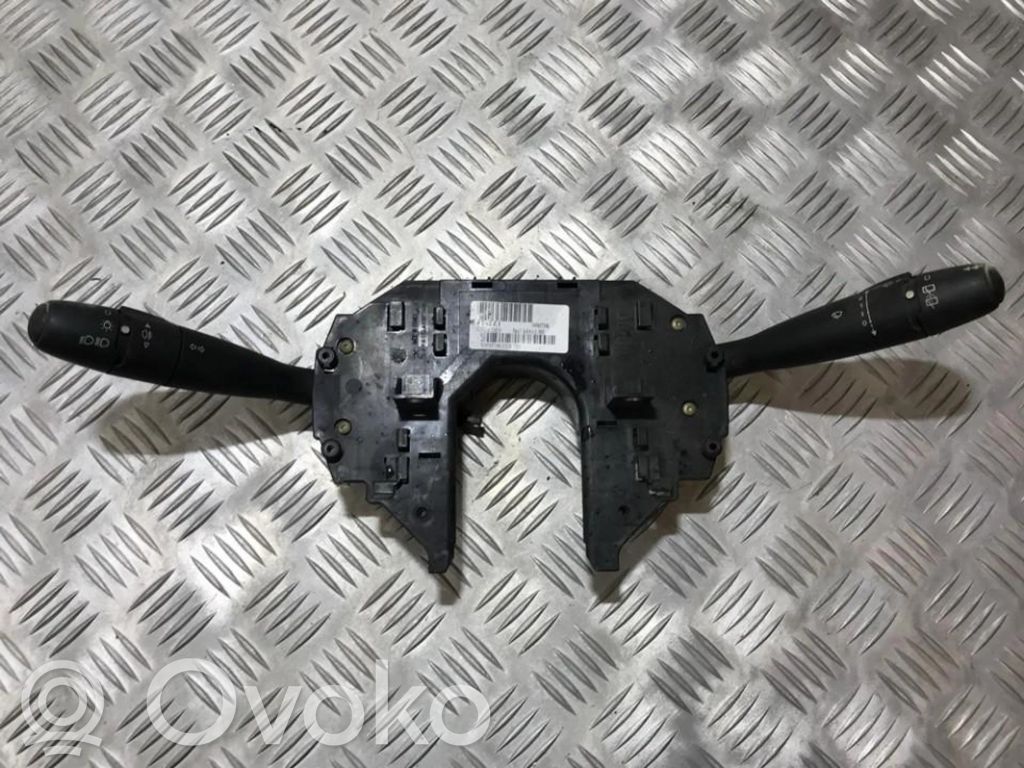 Citroen C4 I Commodo, commande essuie-glace/phare 