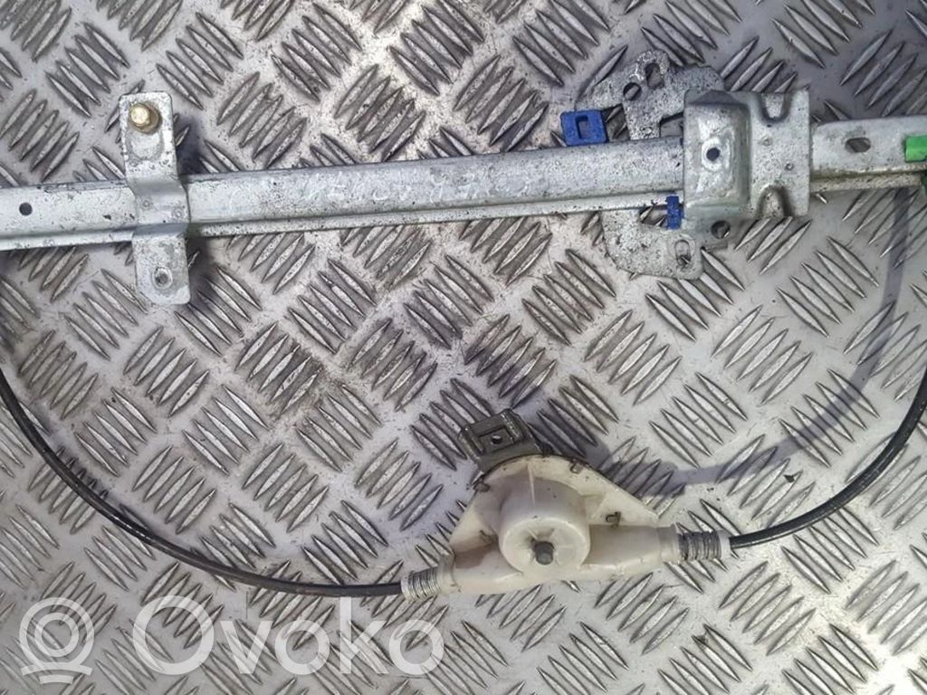 Liukuoven ikkunannostin moottorilla