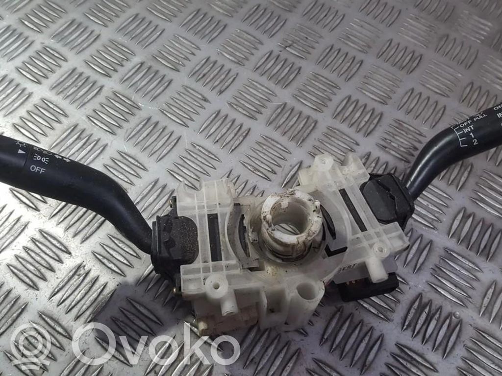 Mazda Premacy Commodo, commande essuie-glace/phare 