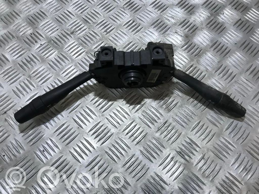 Nissan Almera Tino Manetka / Przełącznik kierunkowskazów wycieraczek 
