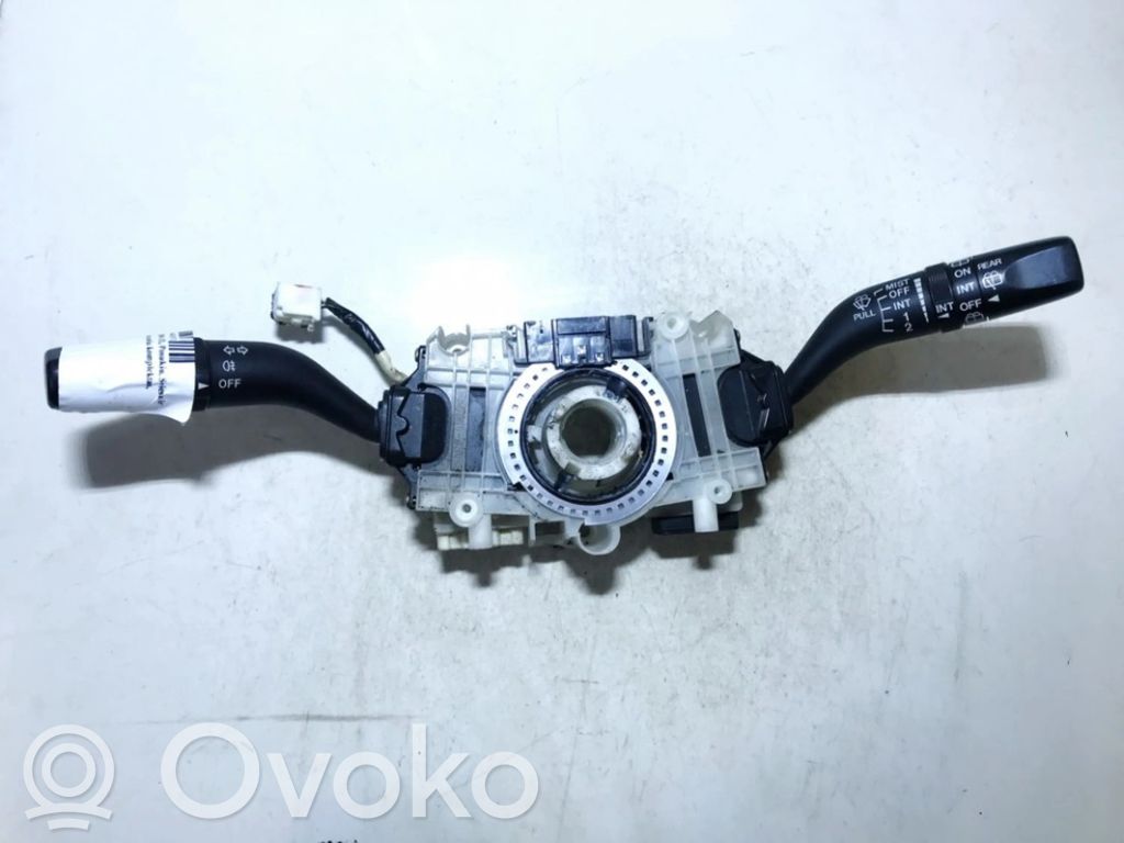 Leva/interruttore dell’indicatore di direzione e tergicristallo   GJ5M,17D318,17D318,GJ5M