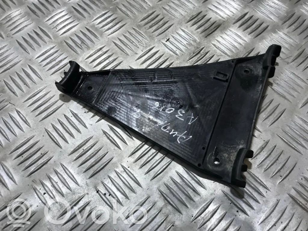 Audi A4 S4 B5 8D Suport montare bară spate 