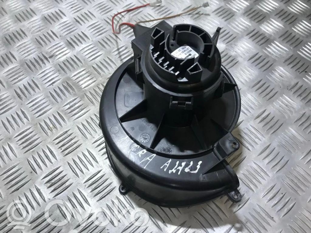 Opel Astra H Ventilator aerotermă 