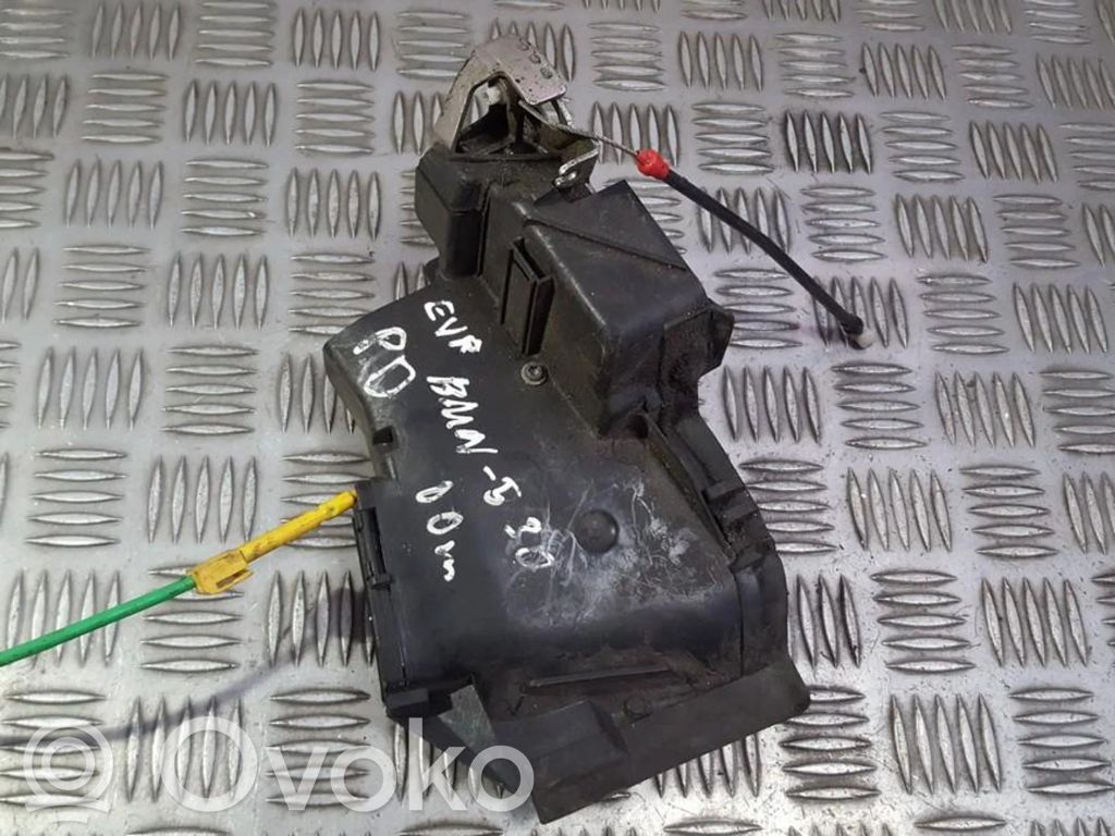 Etuoven lukko   8352165,8352165