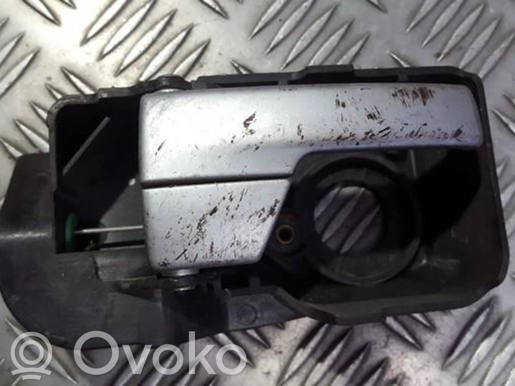 Ford Mondeo Mk III Manecilla interna puerta trasera 