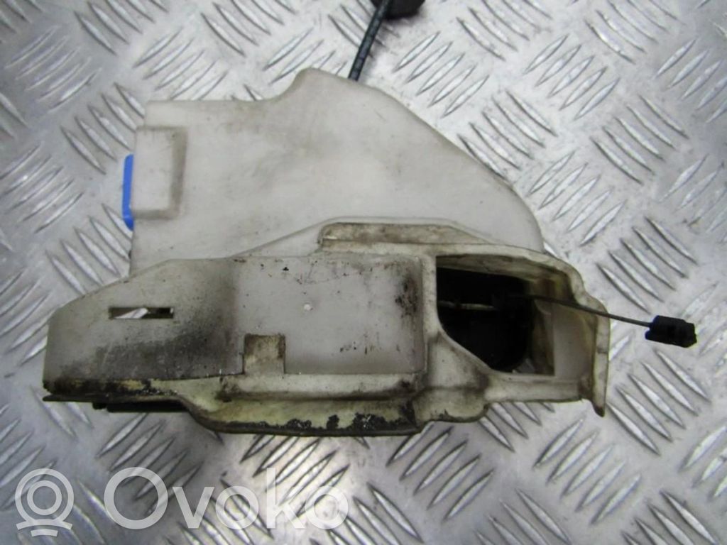 Volkswagen Golf V Serratura portiera anteriore 