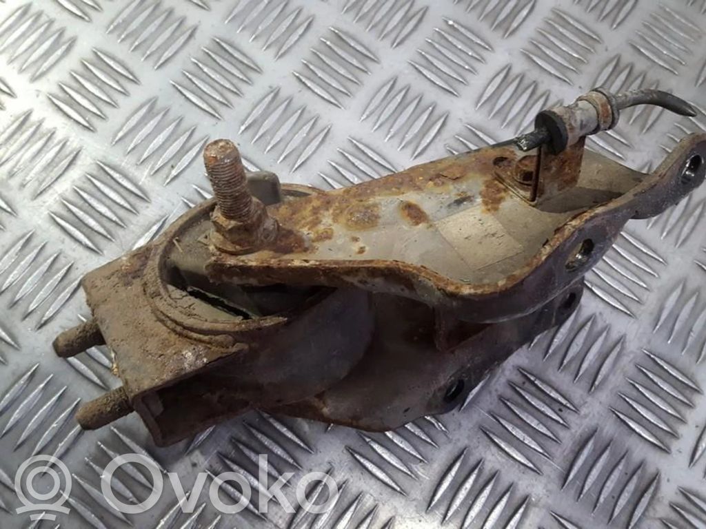 Mazda 323 F Suport tampon motor 