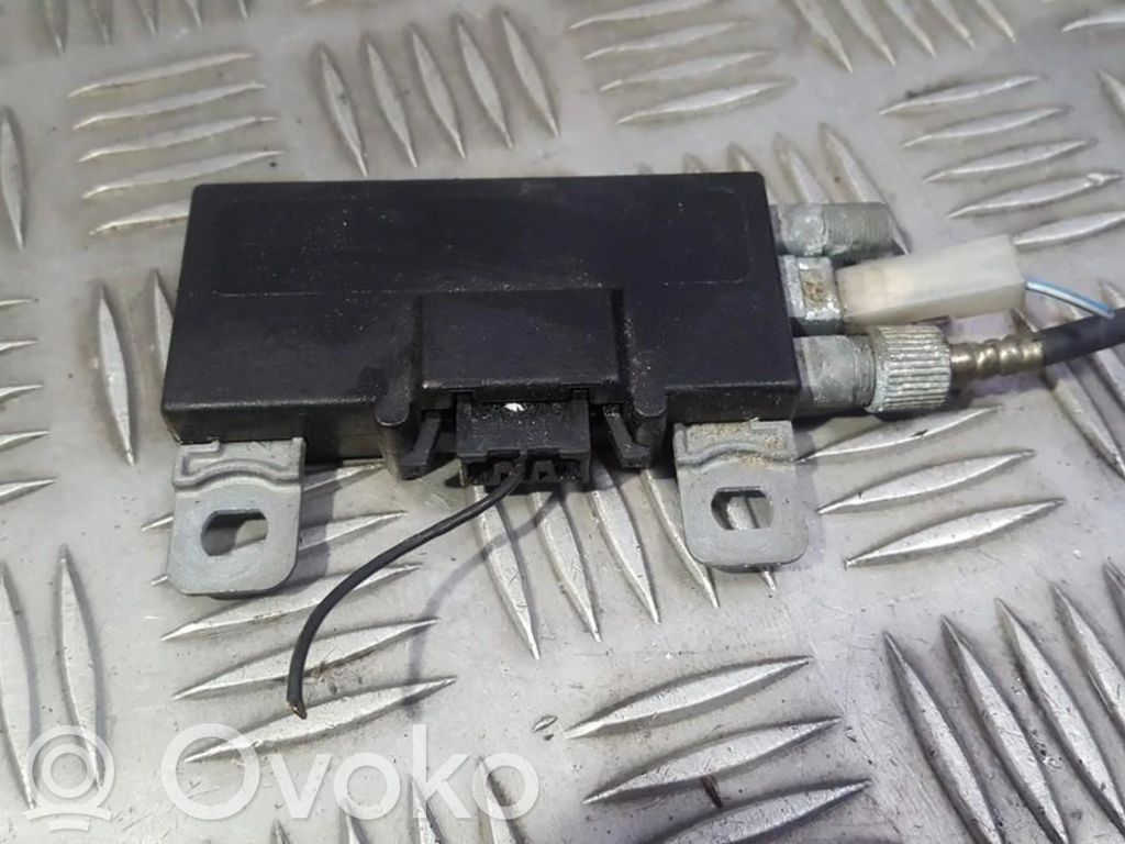 Mercedes-Benz E W210 Centralina antenna
