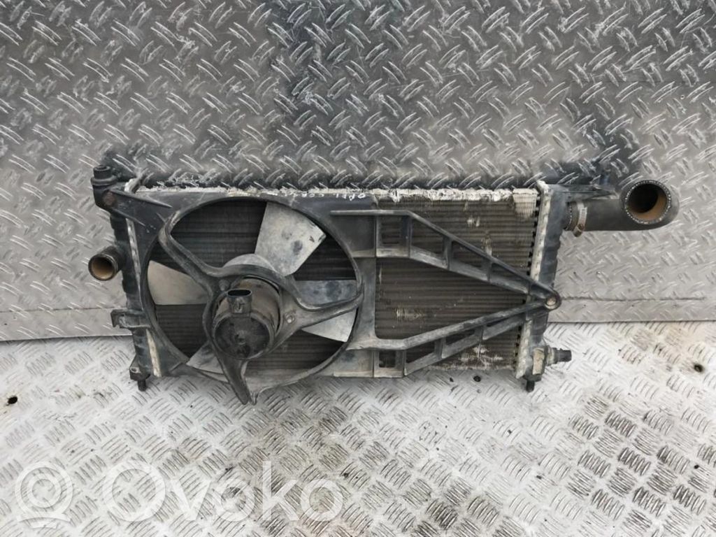 Opel Corsa B Radiatore di raffreddamento 
