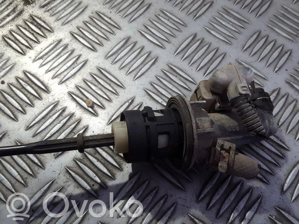 Volkswagen Golf V Główny cylinder sprzęgła 