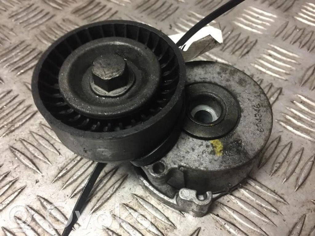 Tensor de correa del alternador