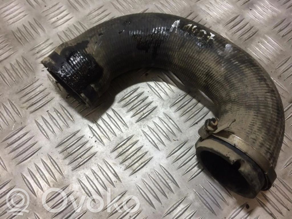 Opel Vectra C Furtun/conductă intercooler 