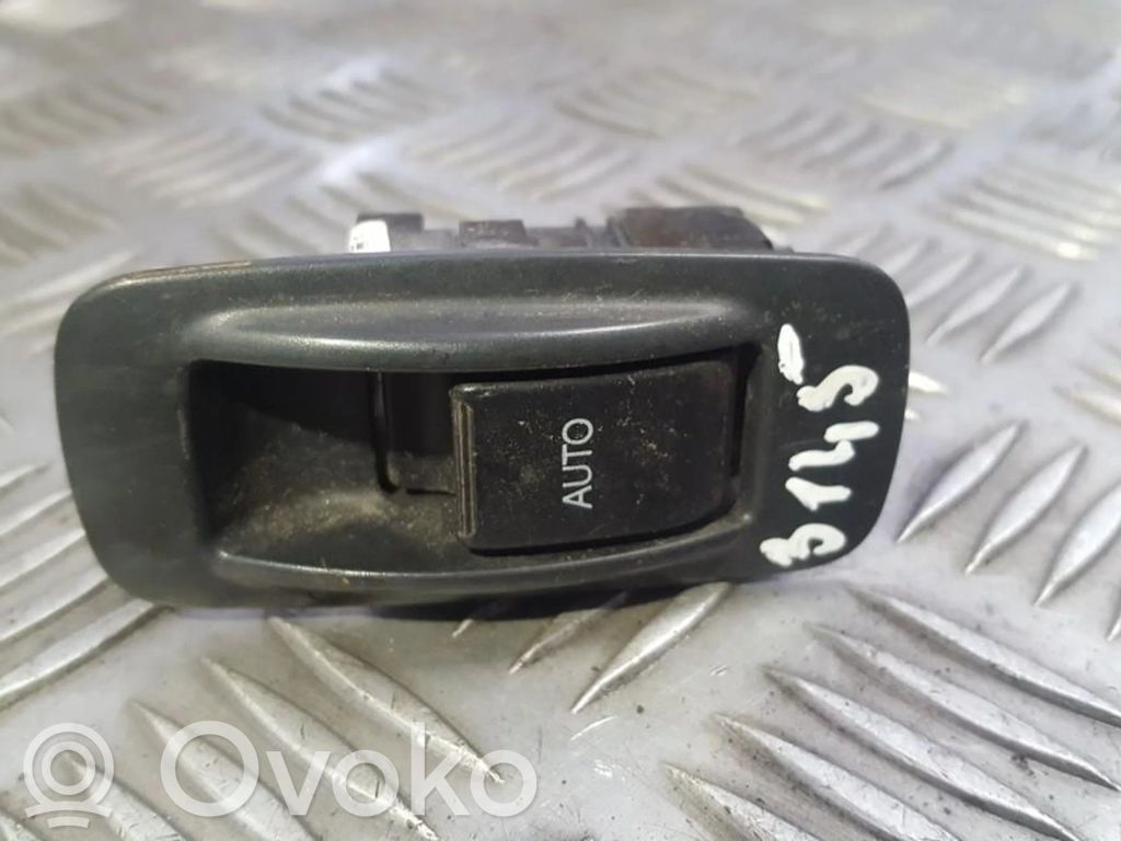 Toyota Corolla E120 E130 Electric window control switch 