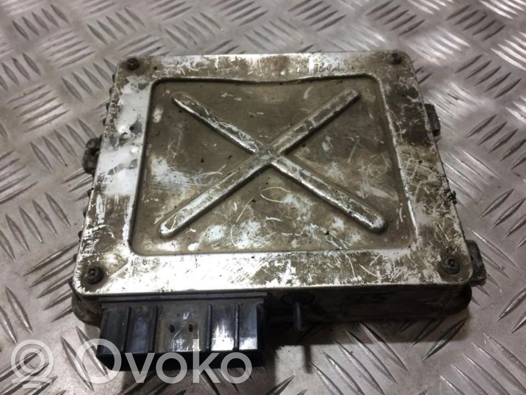 Unidad de control/módulo del motor   MKC104051,MKC104051
