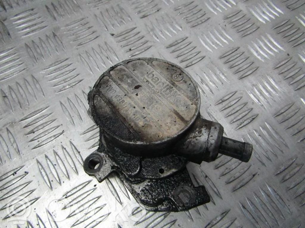 Volkswagen Golf IV Pompă vacuum