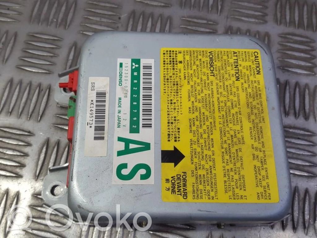 Mitsubishi Space Runner Unidad de control/módulo del Airbag 