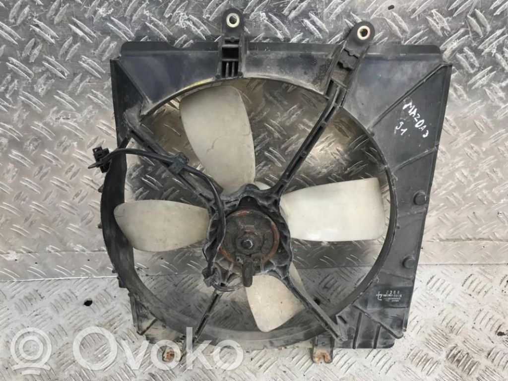 Mazda 323 Osłona wentylatora chłodnicy 