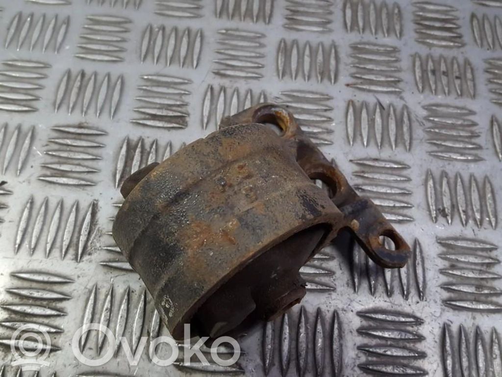 Mazda MX-3 Engine mount bracket 