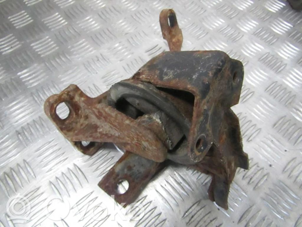 Ford Mondeo MK I Engine mount bracket 