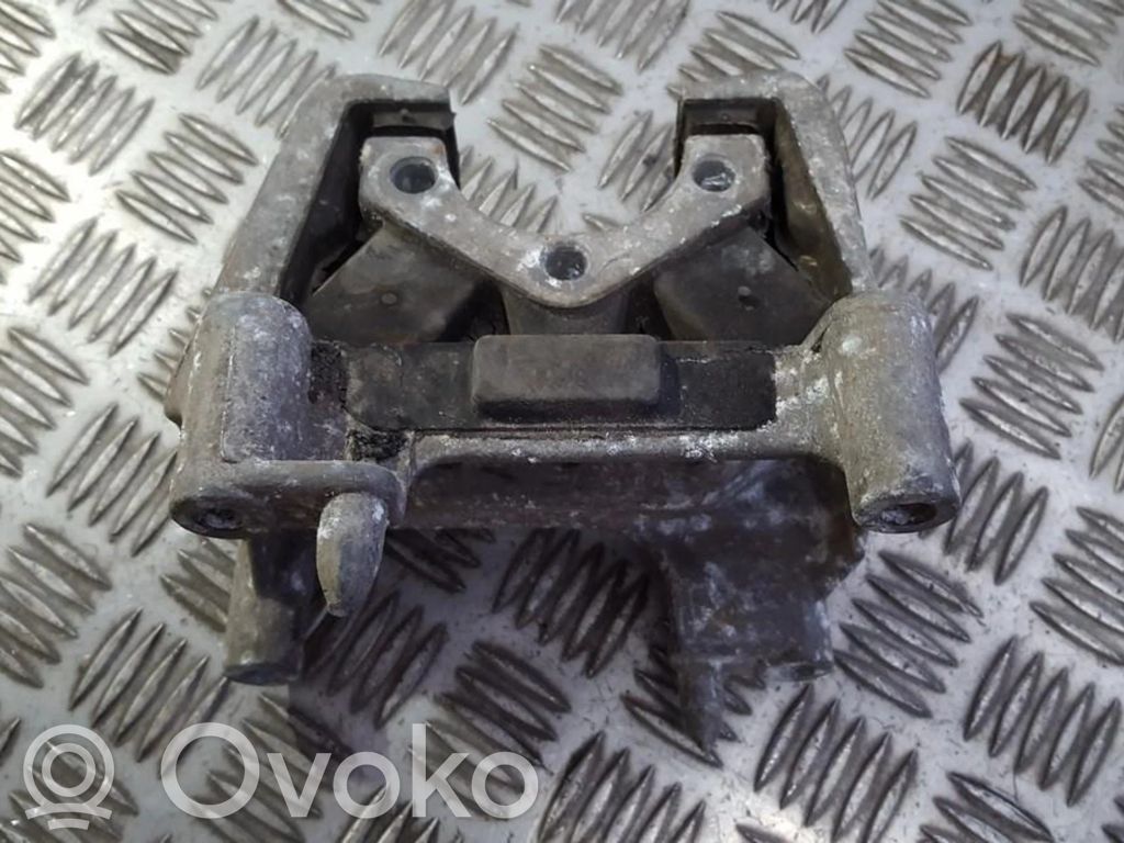 Opel Vectra B Engine mount bracket 