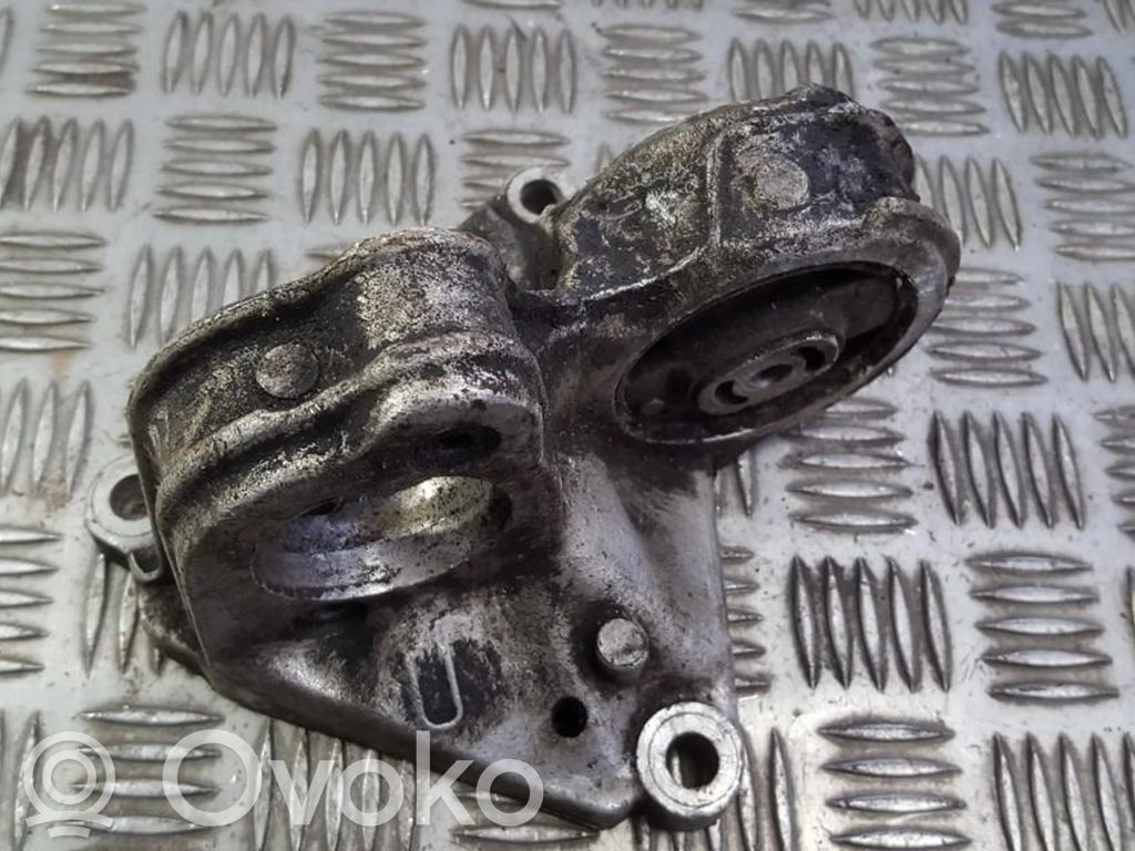 Peugeot 406 Supporto di montaggio del motore 