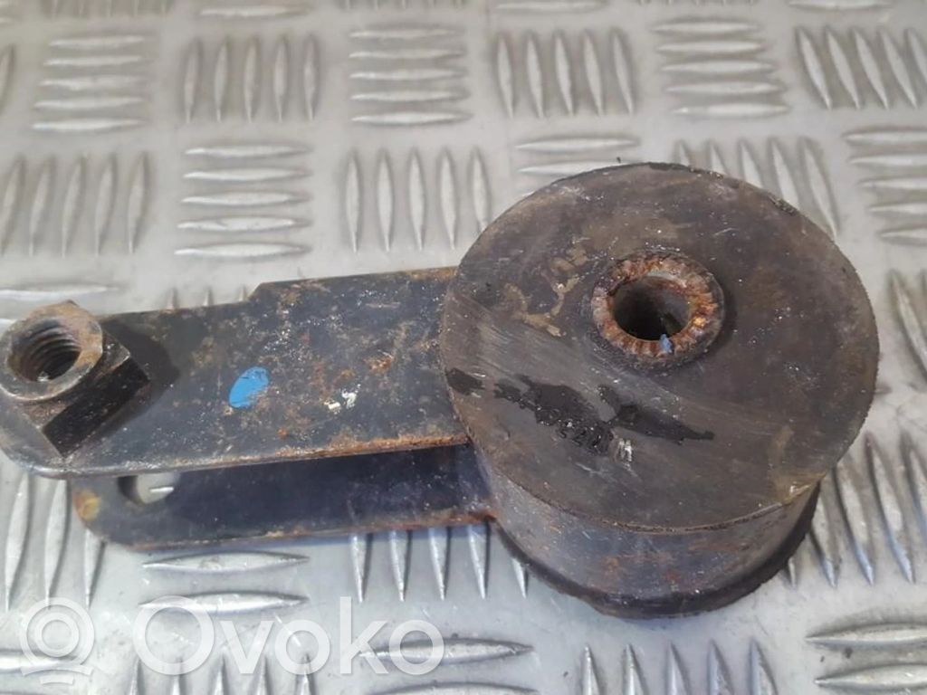 Rover 25 Moottorin kiinnikekorvake 