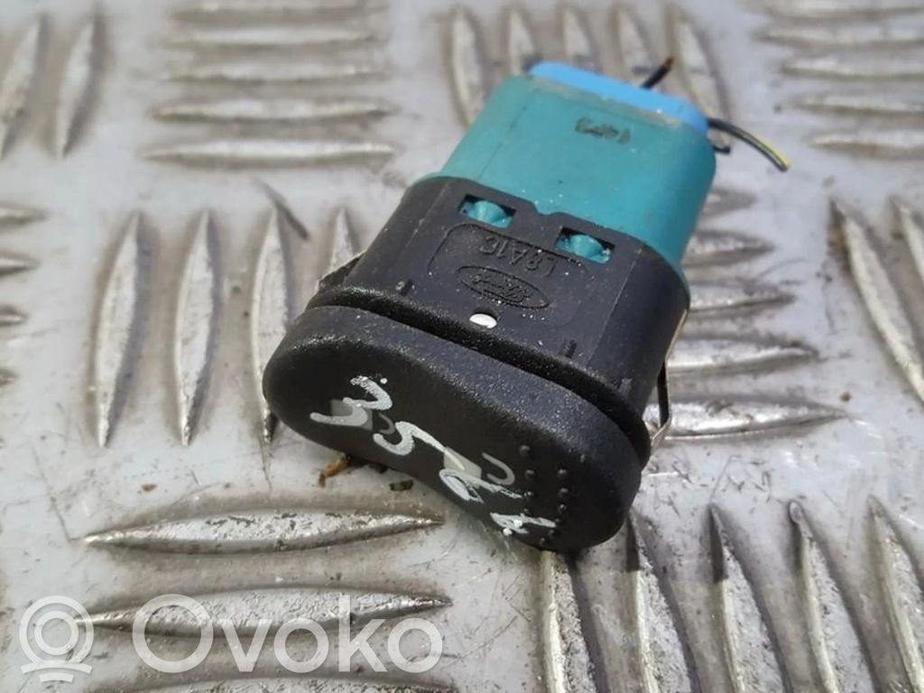 Ford Focus Central locking switch button 
