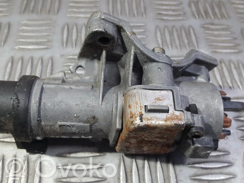 Volkswagen PASSAT B5.5 Virtalukon kytkin 