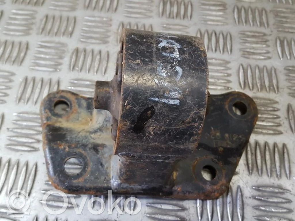Mitsubishi Carisma Engine mount bracket 