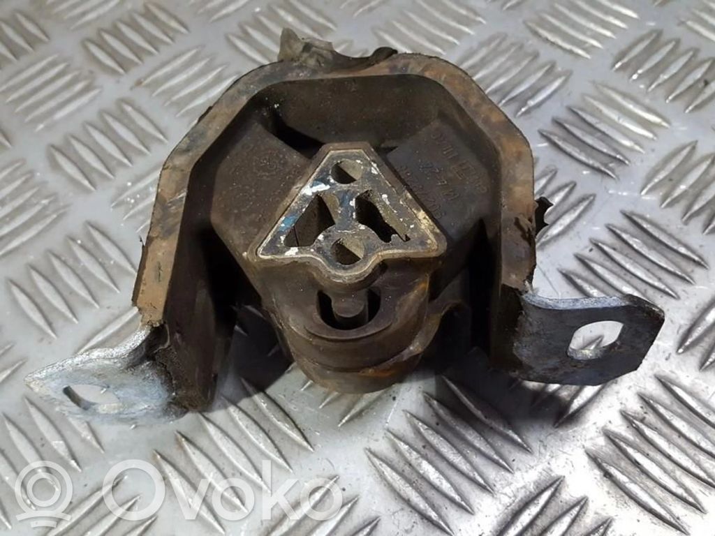 Opel Astra F Supporto di montaggio del motore 