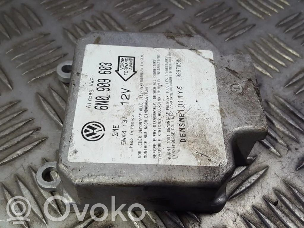 Volkswagen Golf III Centralina/modulo airbag 