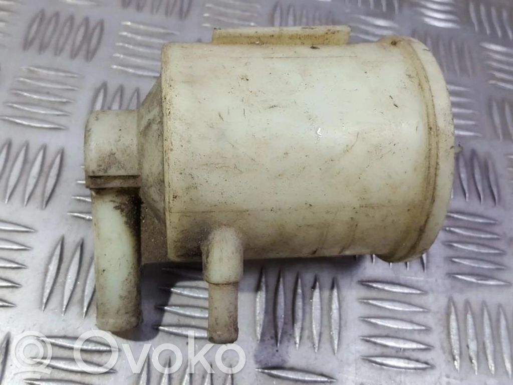 Ohjaustehostimen nestesäiliö   QFX100140,QFX100140