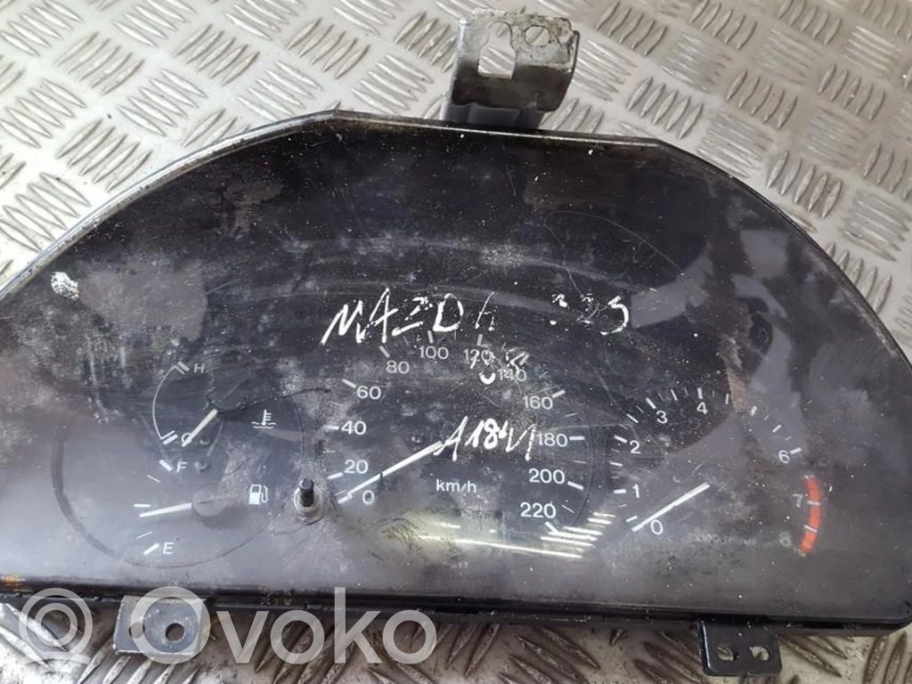 Mazda 323 Speedometer (instrument cluster) 