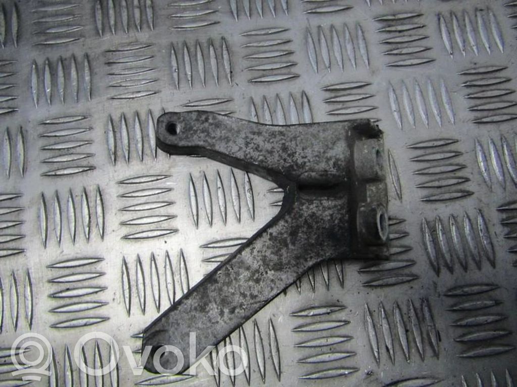 BMW 3 E46 Engine mounting bracket 