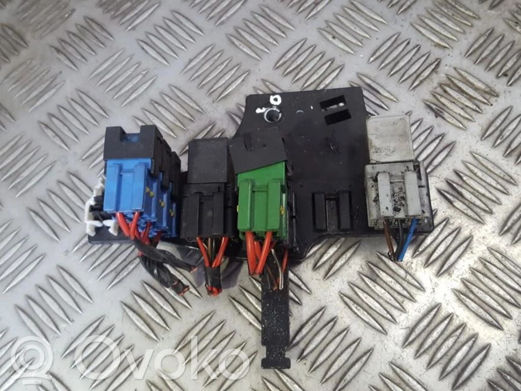 Opel Astra H Fuse box set 