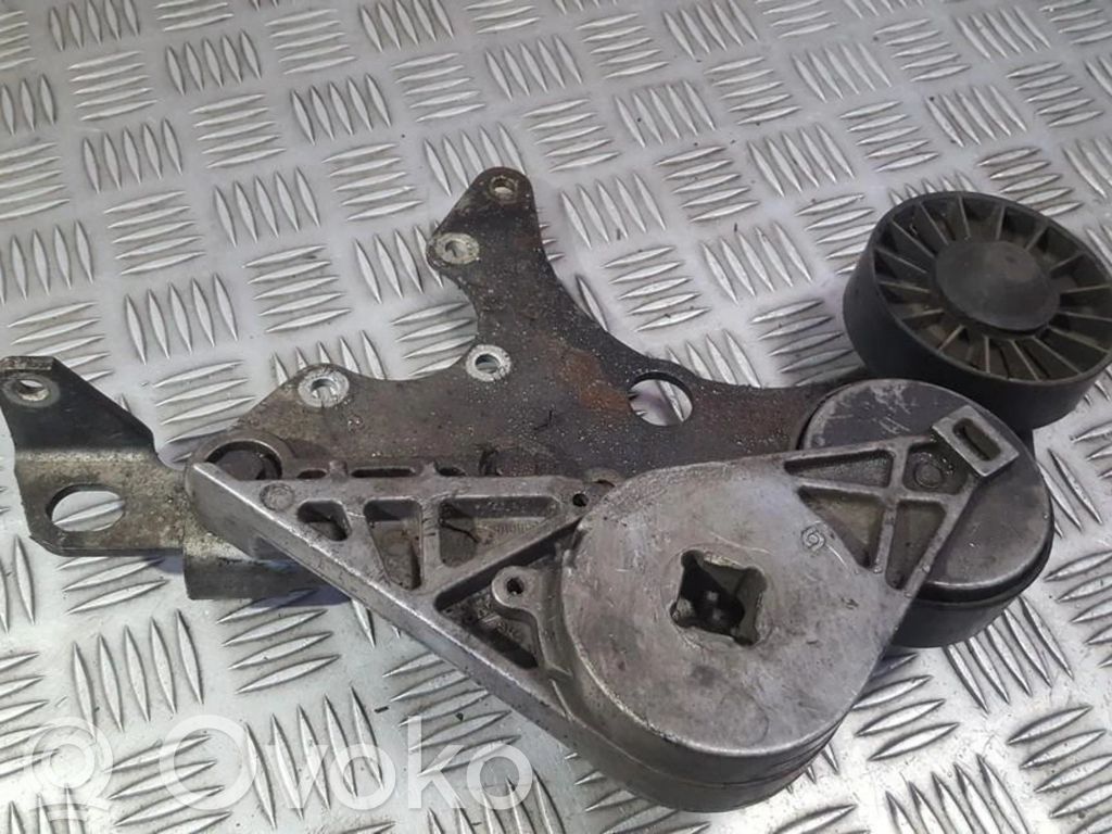 Volvo 850 Tensor de correa del alternador 