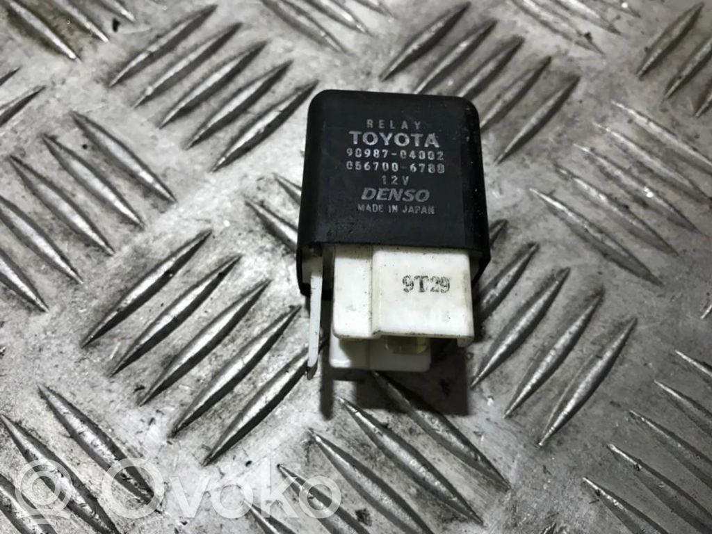 Toyota Carina T210 Altri relè