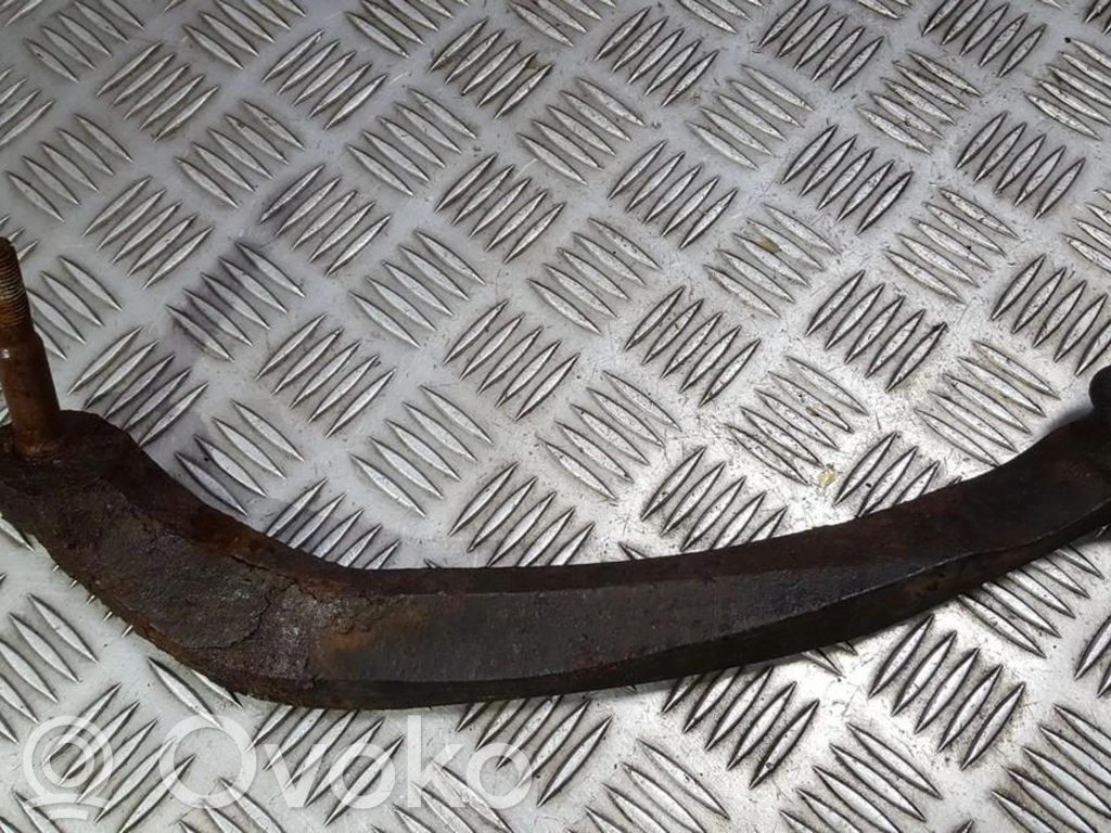 Nissan Primera Querlenker Achsschenkel vorne 